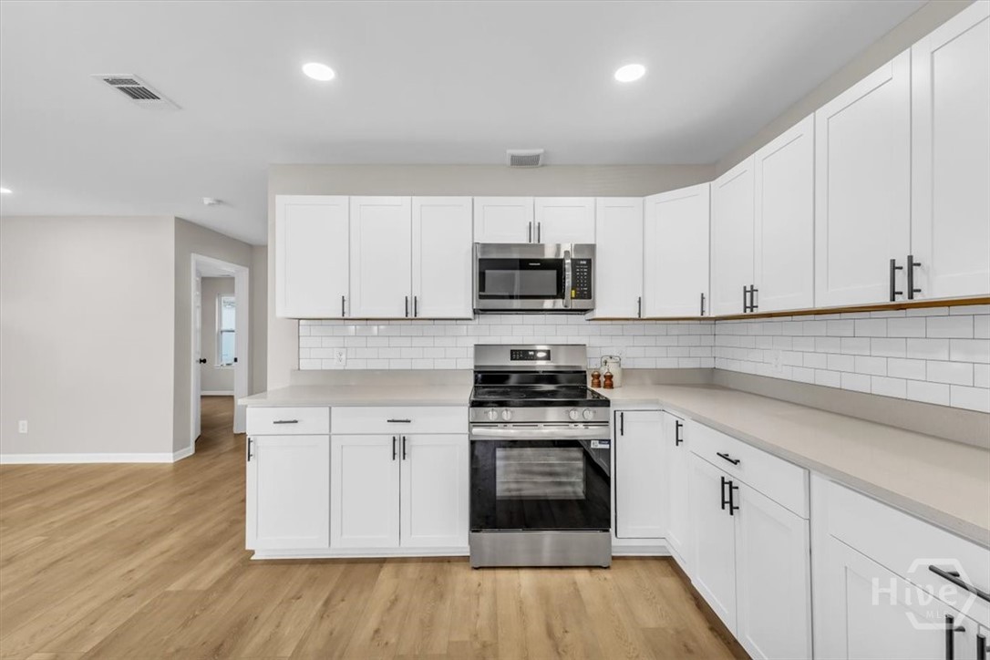 22 West 61st Street Savannah, GA 31405 - Photo 11 of 38