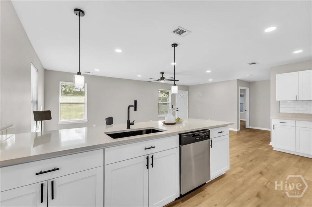 22 West 61st Street Savannah, GA 31405 - Photo 13 of 38