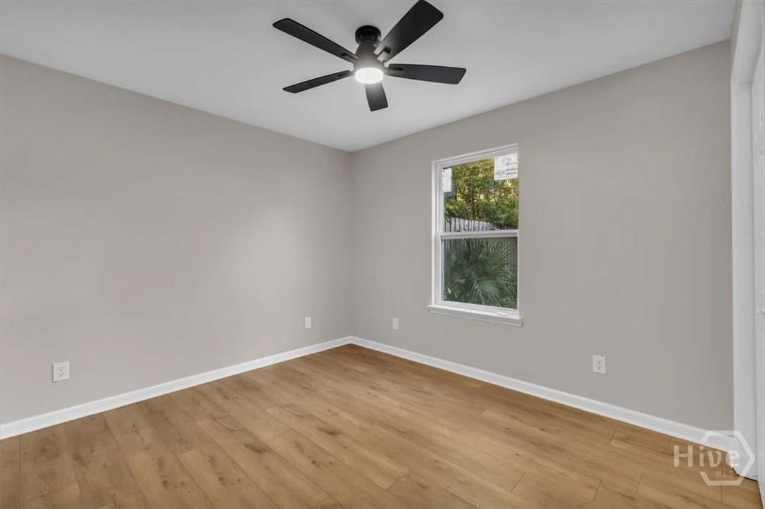 22 West 61st Street Savannah, GA 31405 - Photo 29 of 38