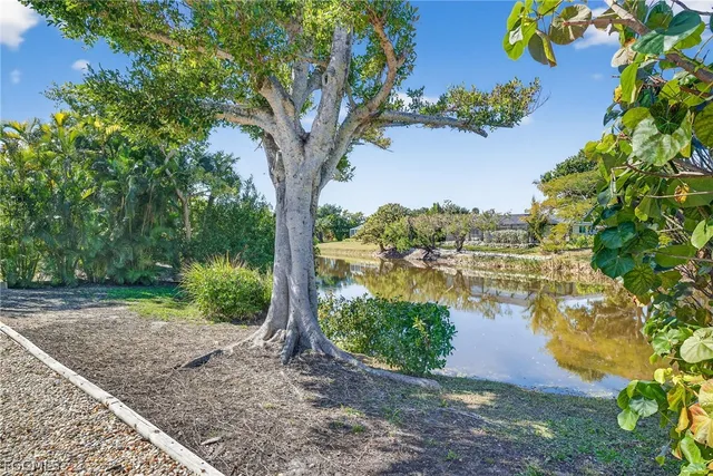 $929,000 | 1065 Fish Crow Road, Sanibel, FL 33957