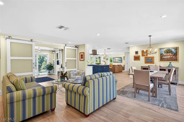 $929,000 | 1065 Fish Crow Road, Sanibel, FL 33957