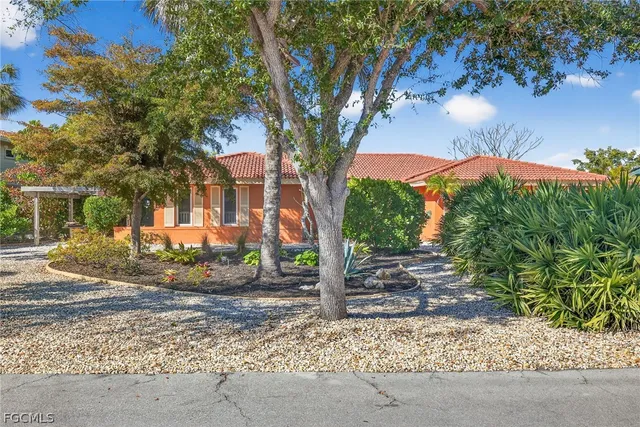 $929,000 | 1065 Fish Crow Road, Sanibel, FL 33957