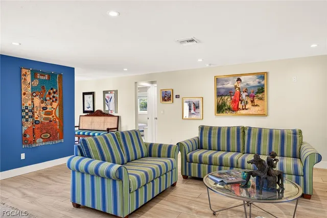 $929,000 | 1065 Fish Crow Road, Sanibel, FL 33957