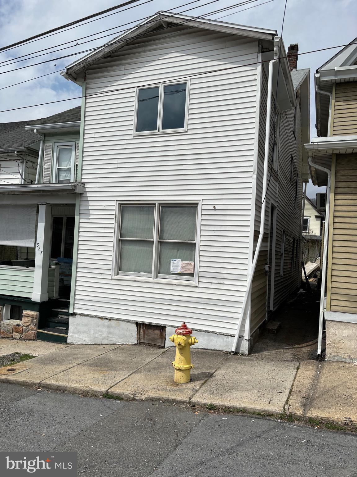 325 West Ridge Street Lansford, PA 18232 - Photo 1 of 2 Gallery Image 1