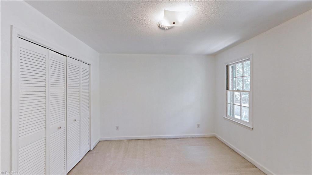 1711 Scarborough Road High Point, NC 27265 - Photo 24 of 33