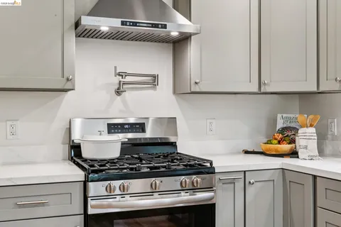 $995,000 | 4970 Coronado Avenue, Oakland, CA 94618