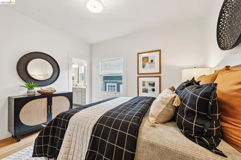 $995,000 | 4970 Coronado Avenue, Oakland, CA 94618