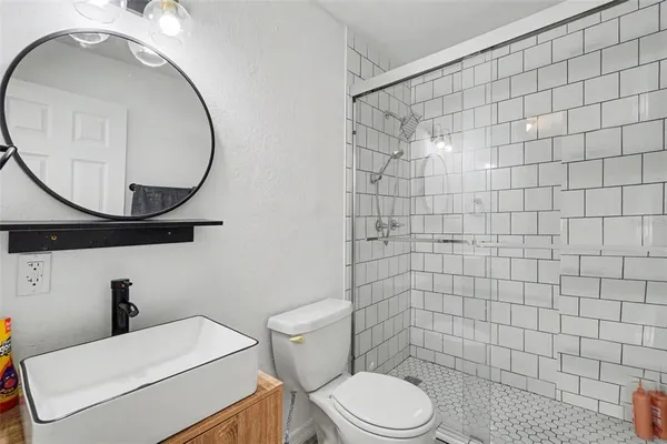 $350,000 | 2208 Iris Way, Fort Myers, FL 33905