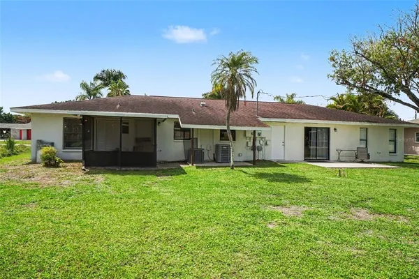 $350,000 | 2208 Iris Way, Fort Myers, FL 33905