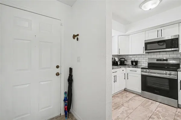 $350,000 | 2208 Iris Way, Fort Myers, FL 33905