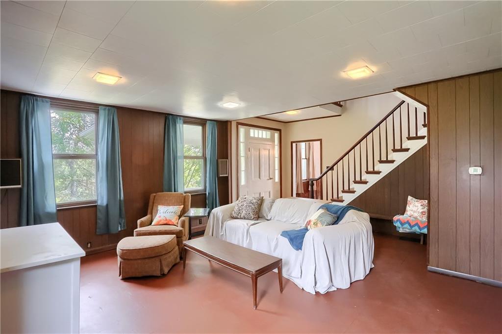 116 Matthews Spur Road Eighty Four, PA 15330 - Photo 2 of 25