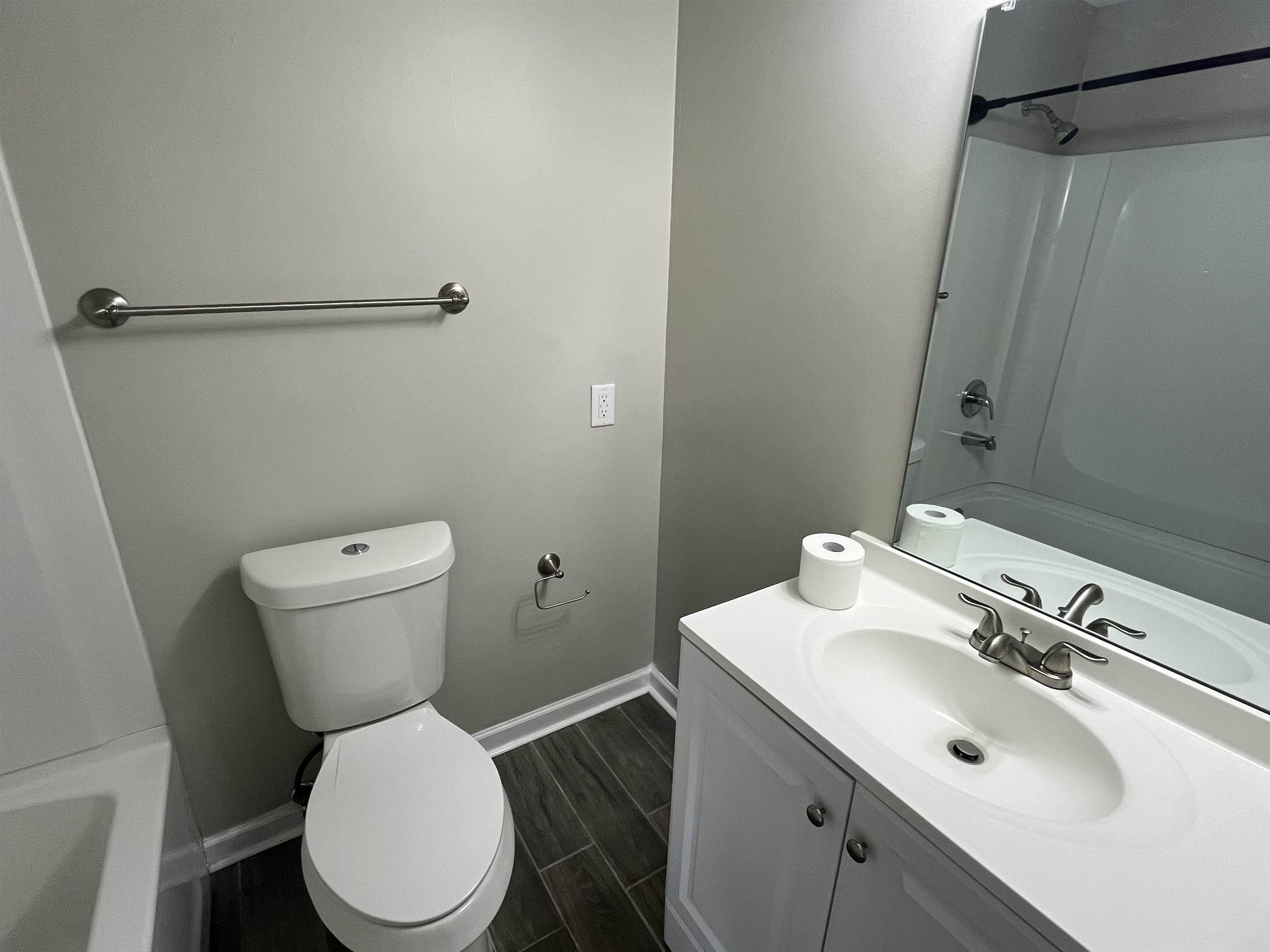 7070 Tree Line Cove Memphis, TN 38133 - Photo 17 of 22