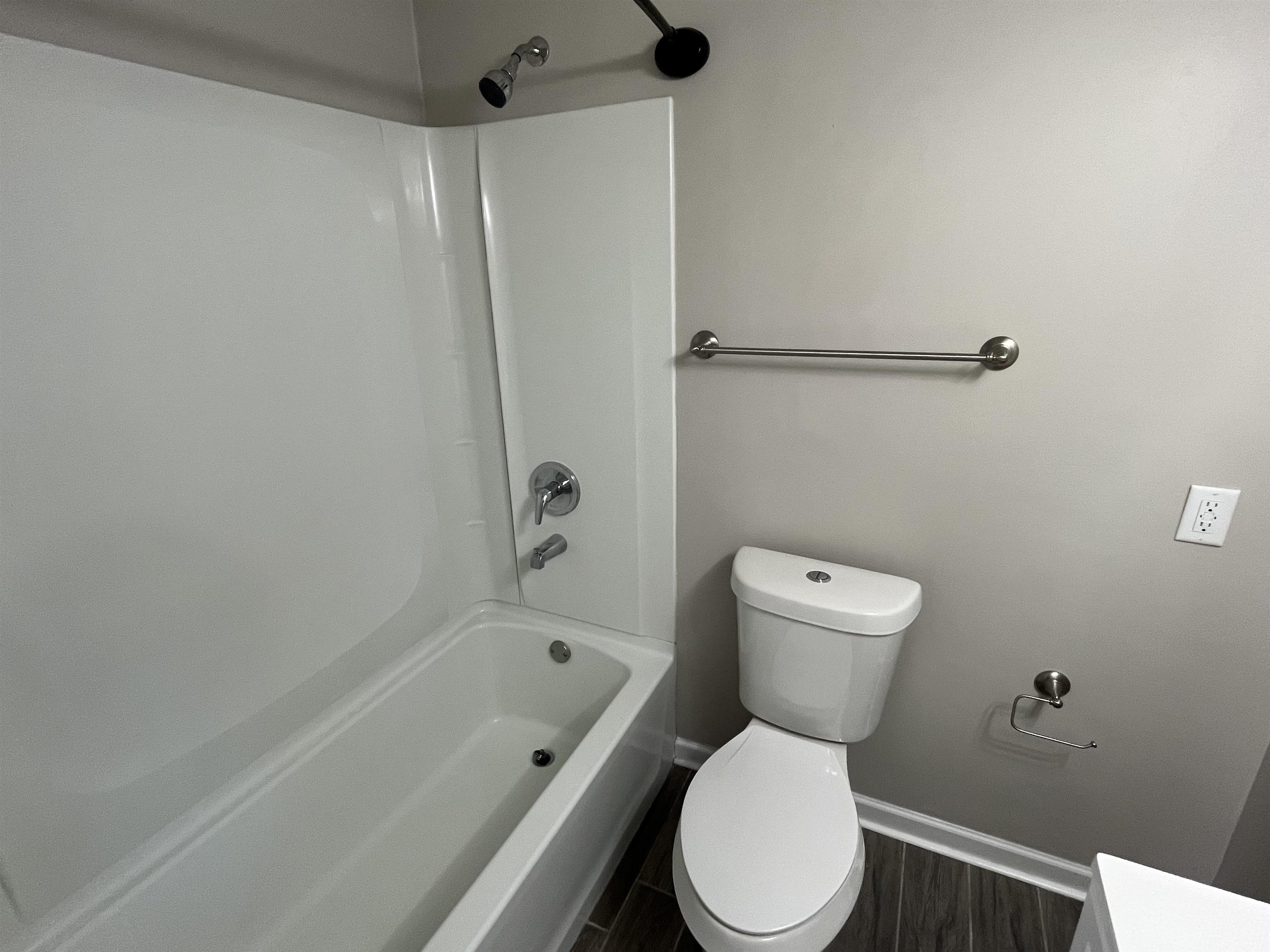 7070 Tree Line Cove Memphis, TN 38133 - Photo 18 of 22