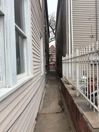 $595,900 | 1633 West 38th Street, Chicago, IL 60609