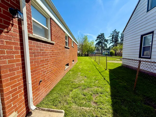 $230,000 | 6924 Belton Street, Garden City, MI 48135