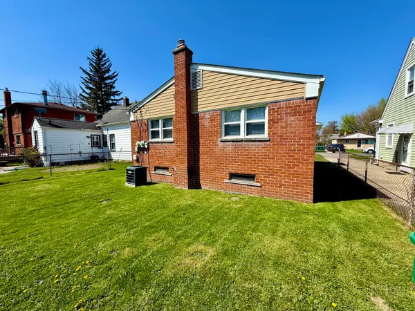 $230,000 | 6924 Belton Street, Garden City, MI 48135