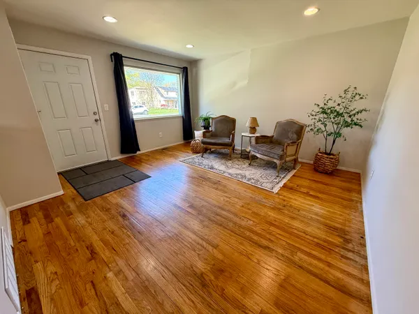 $230,000 | 6924 Belton Street, Garden City, MI 48135
