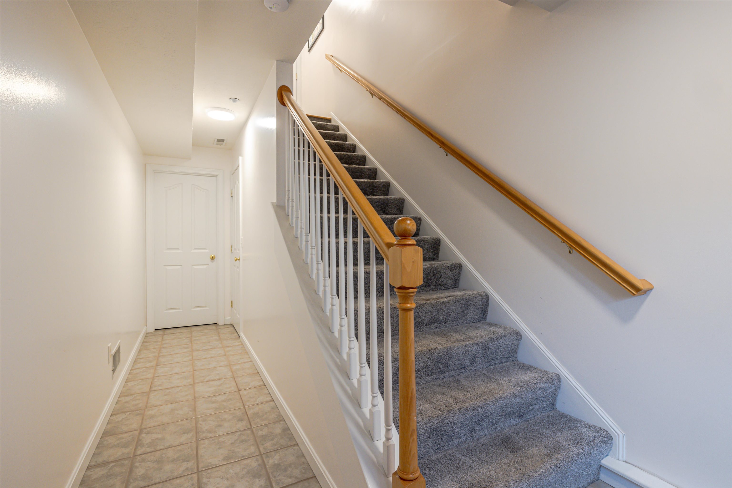 60 Mulberry Street, Unit 1 Concord, NH 03301 - Photo 5 of 36