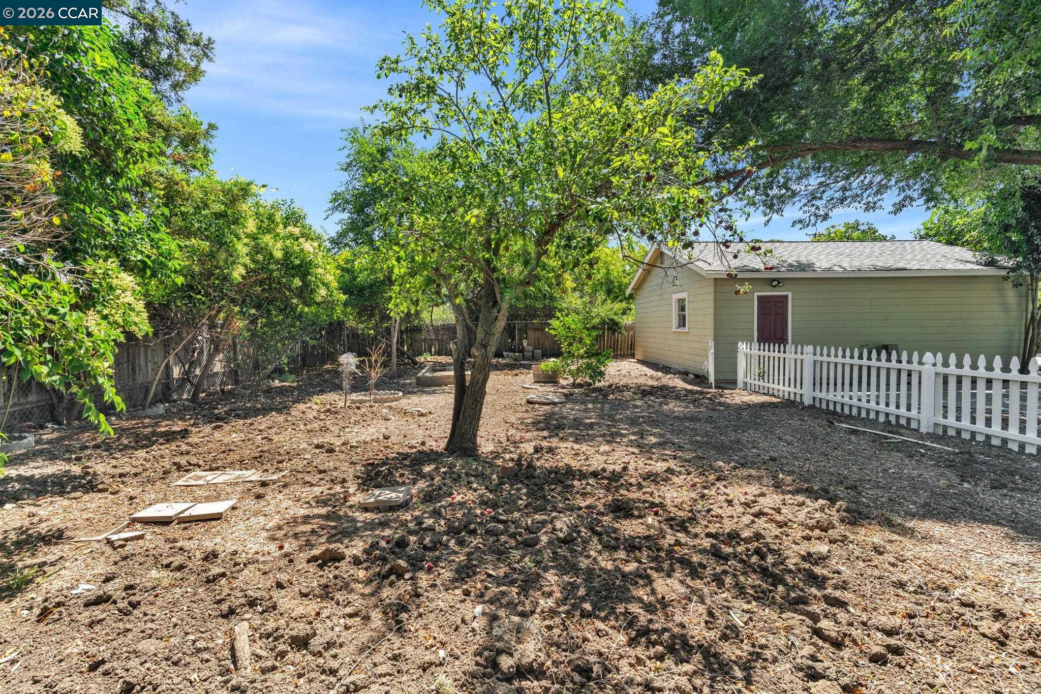 2072 Chalomar Road Concord, CA 94518 - Photo 36 of 42