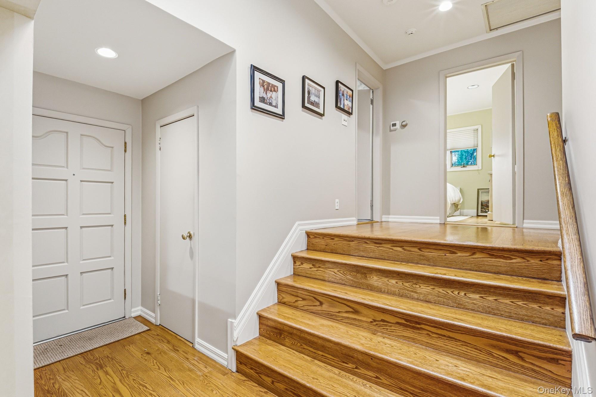 123 Robby Lane Manhasset Hills, NY 11040 - Photo 3 of 30 a view of an entryway