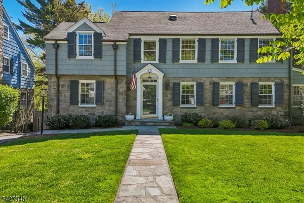 $2,225,000 | 23 Greenview Way, Montclair, NJ 07043