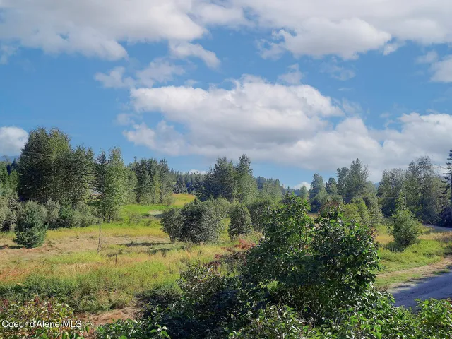 $400,000 | 194 Quartz Lane, Naples, ID 83847