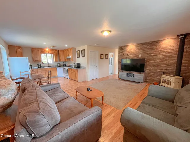 $400,000 | 194 Quartz Lane, Naples, ID 83847