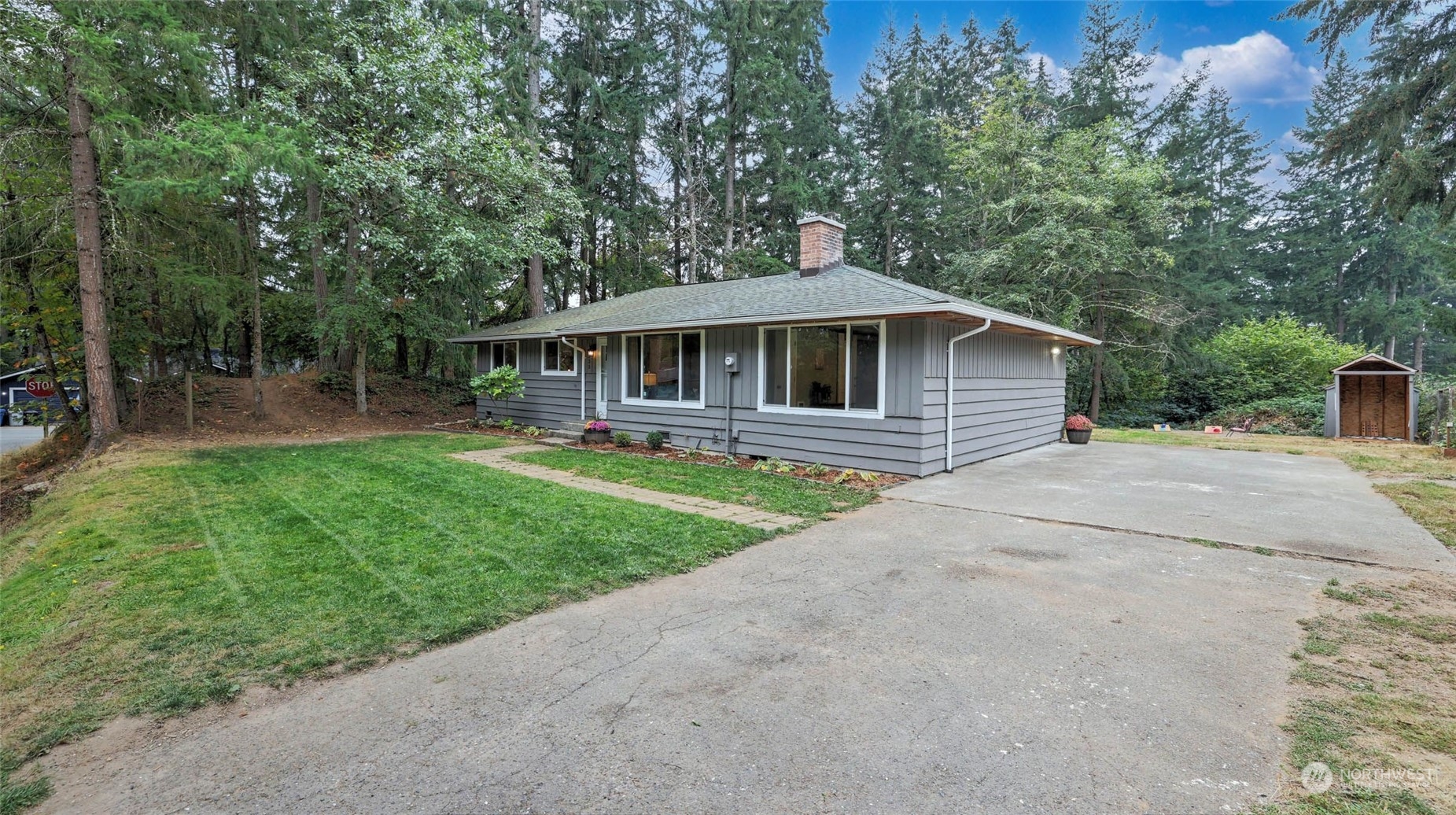 14333 165th Place Southeast Renton, WA 98059 - Photo 34 of 36 a front view of a house with garden