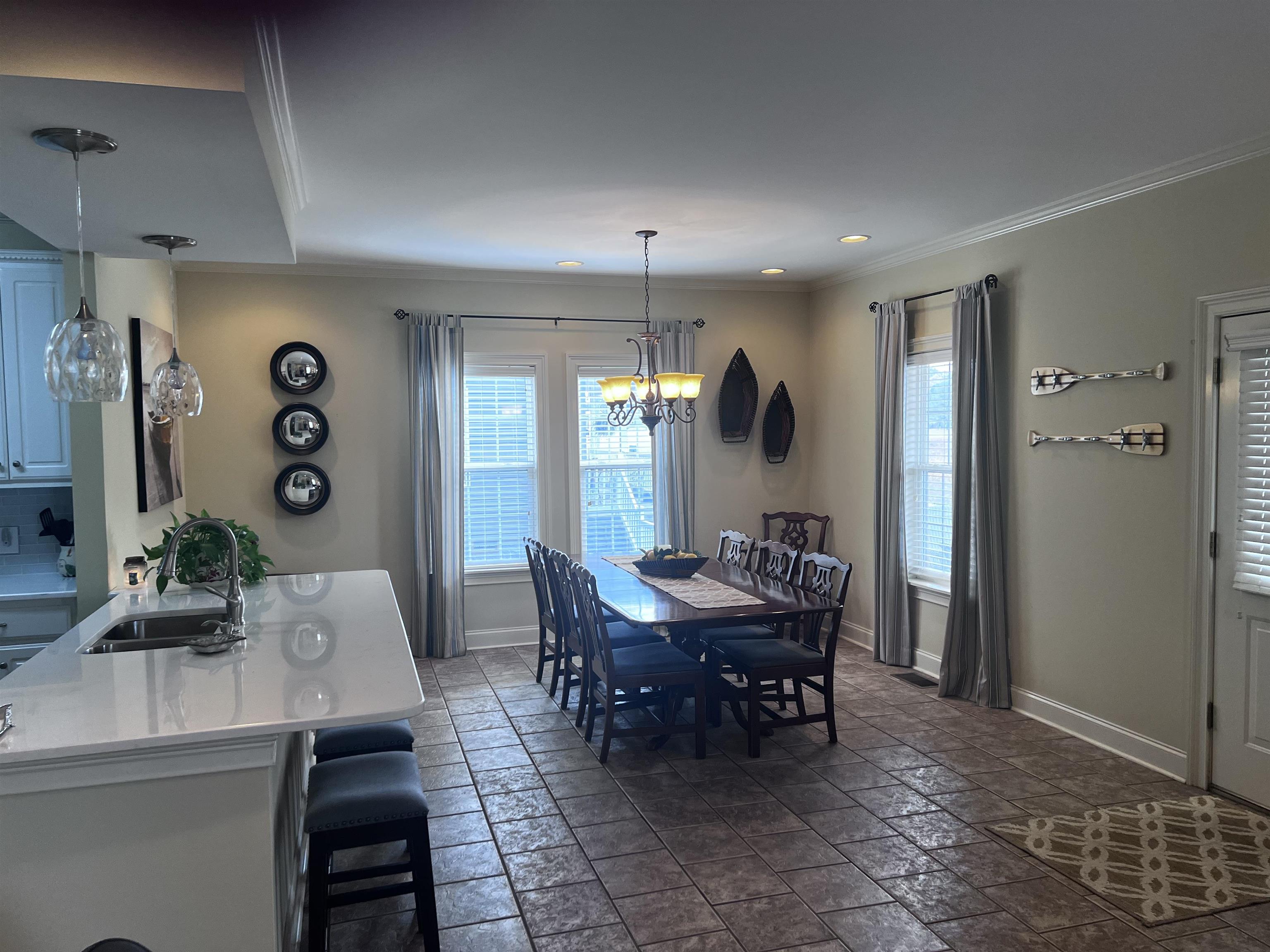 16 Jennifer Junction Iuka, MS 38852 - Photo 7 of 36 a view of a dining room with furniture