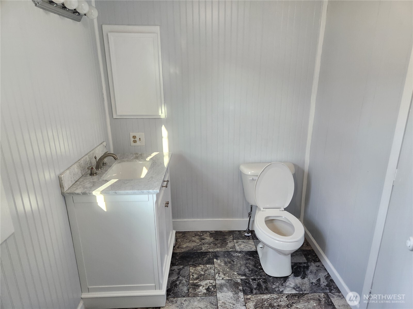 2958 Northwest Mountain View Road, Unit F Silverdale, WA 98383 - Photo 14 of 22