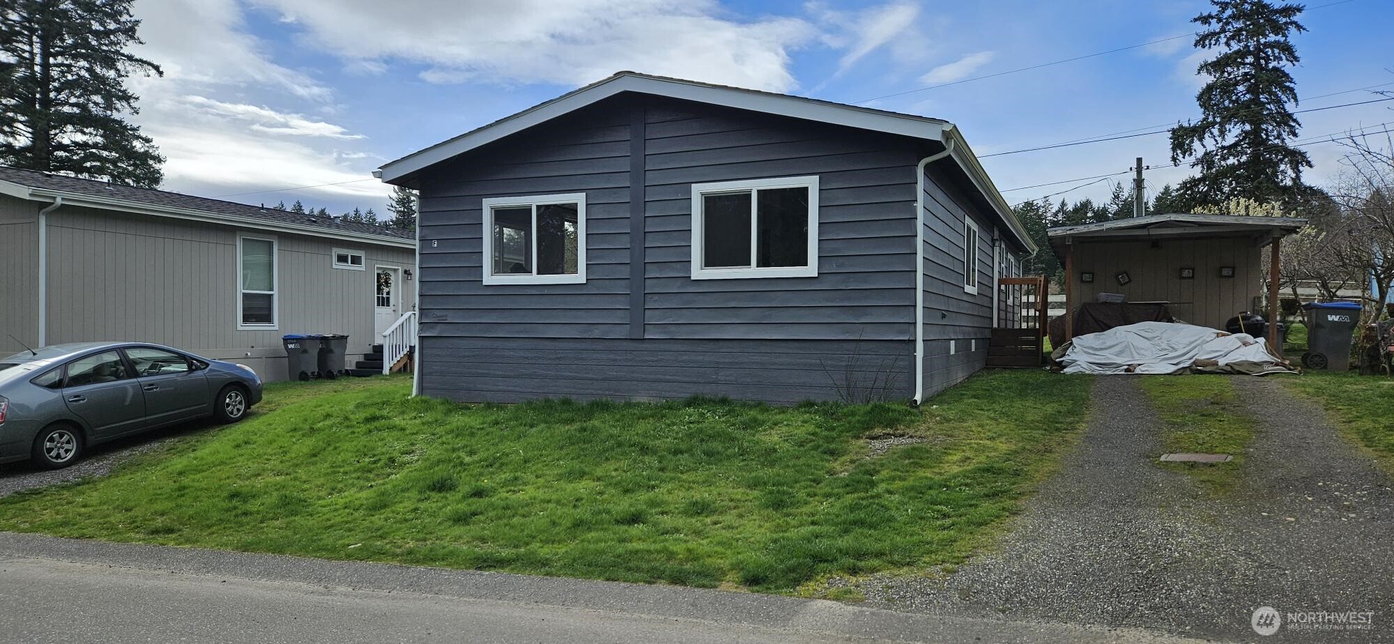 2958 Northwest Mountain View Road, Unit F Silverdale, WA 98383 - Photo 3 of 22