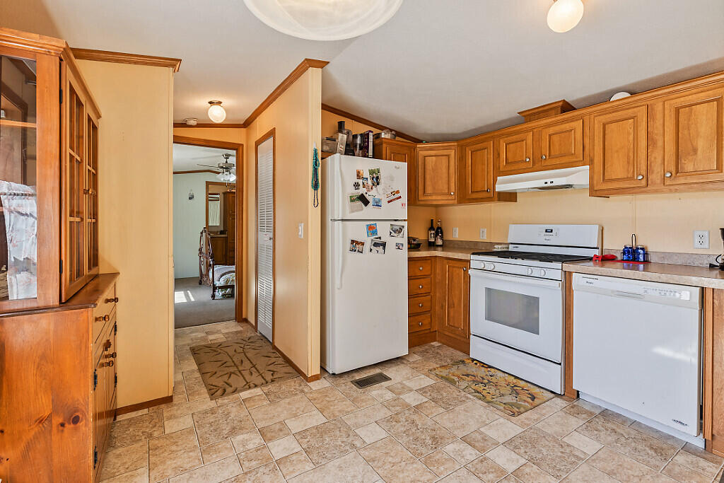 49 Putnam Park Road Augusta, ME 04330 - Photo 23 of 39 16_BP5A0145_DxO_mls