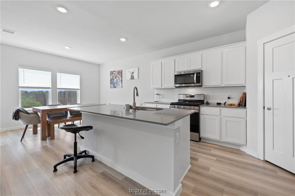 1128 Amistad Loop College Station, TX 77845 - Photo 3 of 10