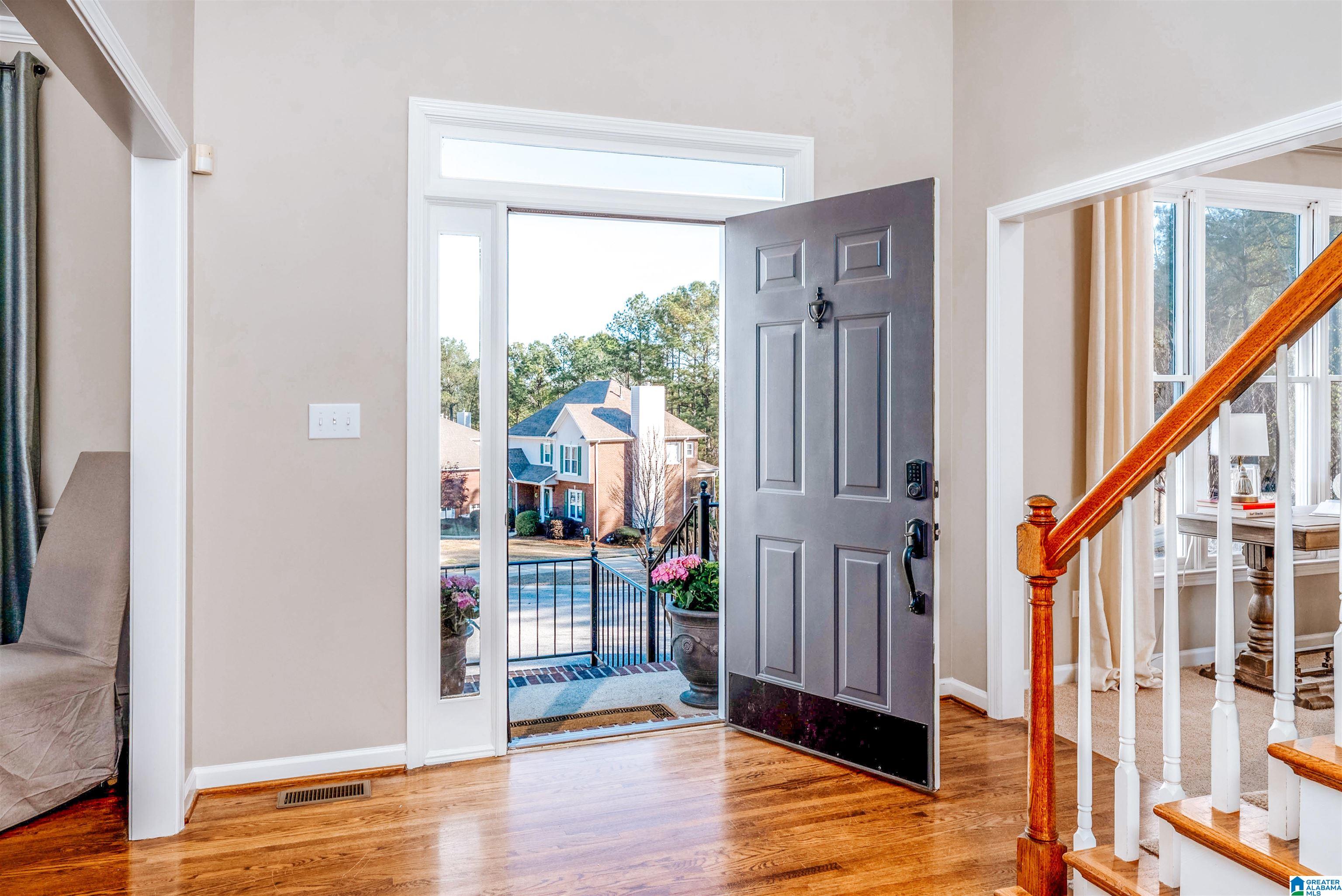 133 Broadmoor Lane Alabaster, AL 35007 - Photo 3 of 50