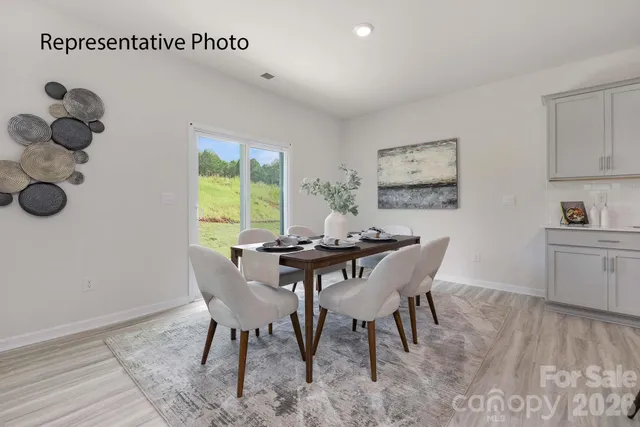 $299,000 | 1365 37th Ave Lane Northeast, Hickory, NC 28601