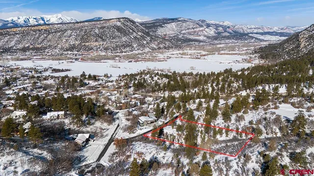 a view of an outdoor space