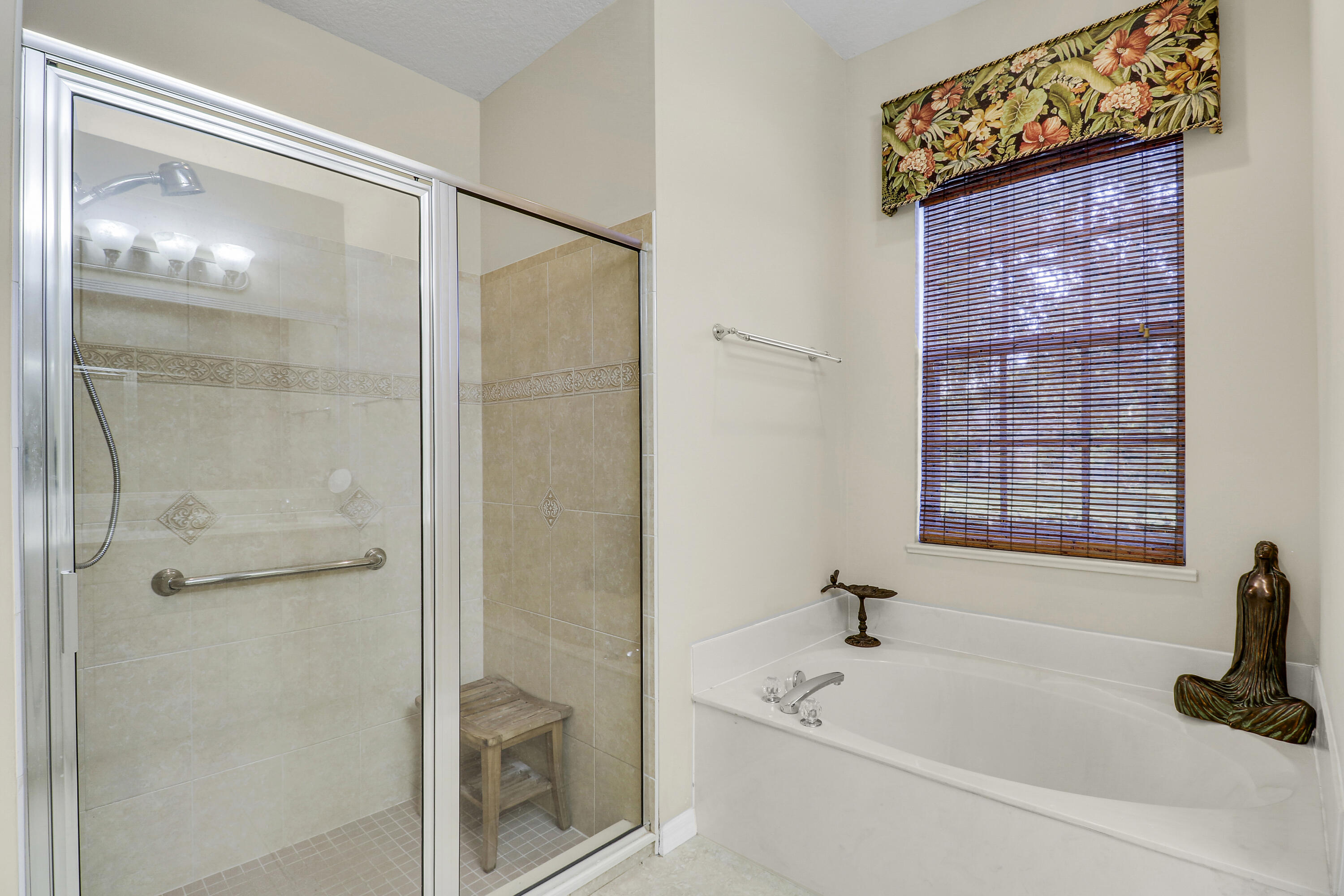 149 Southeast Ashley Oaks Way Stuart, FL 34997 - Photo 27 of 47 Separate Shower & Soaking Tub
