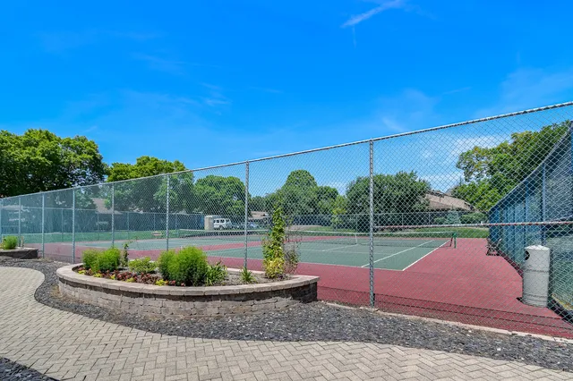 $595,000 | 1409 Burr Oak Road, Unit 414A, Hinsdale, IL 60521