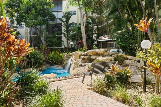 $255,000 | 5300 Northeast 24th Terrace, Unit 512, Fort Lauderdale, FL 33308