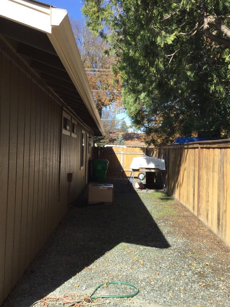 2551 Leonard Road Grants Pass, OR 97527 - Photo 5 of 16 Additional Photo