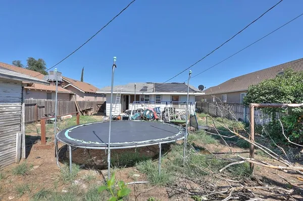 $299,900 | 2119 Charles Street, Hughson, CA 95326