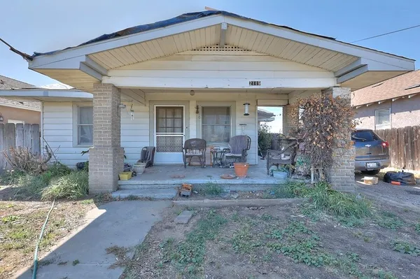 $299,900 | 2119 Charles Street, Hughson, CA 95326