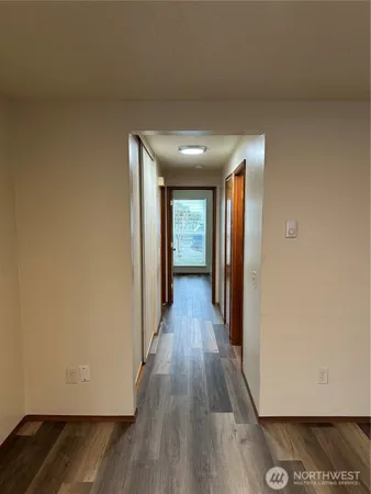 $1,560 | 624 West Cedar Street, Unit 9, Shelton, WA 98584