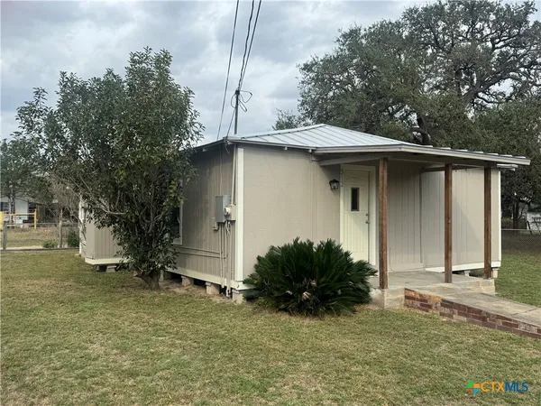 $125,000 | 312 Keller Street, Cuero, TX 77954