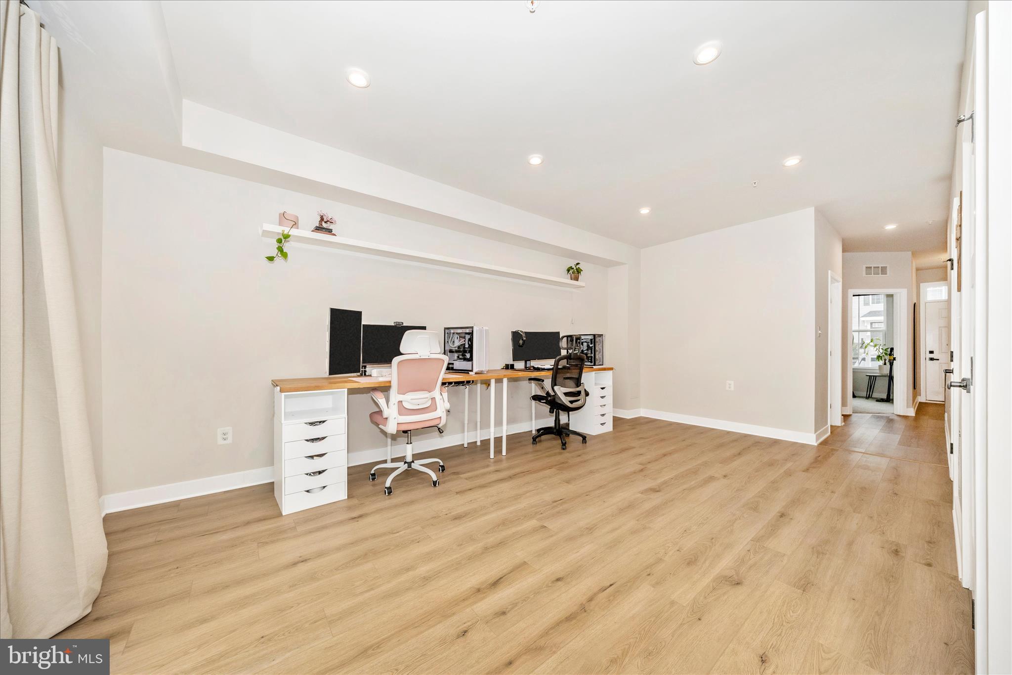 344 Patterson Park Road Frederick, MD 21703 - Photo 27 of 41 a view of a livingroom with a furniture
