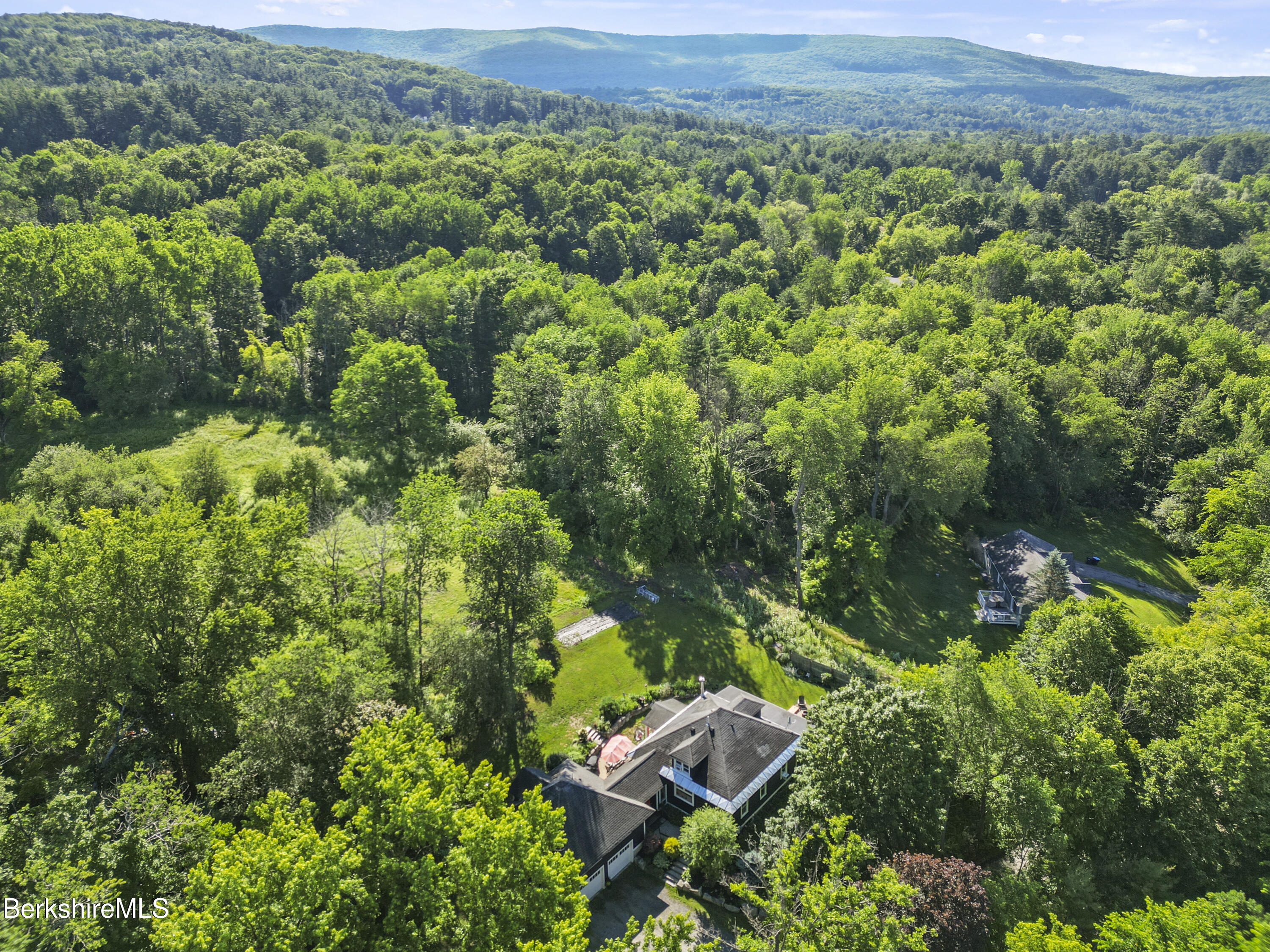 1020 Simonds Road Williamstown, MA 01267 - Photo 53 of 53 925 Aerial View