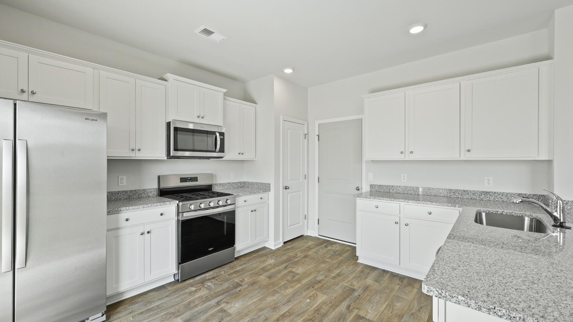 197 Horizon Rdg Drive Summerville, SC 29486 - Photo 46 of 60 27_550a7315