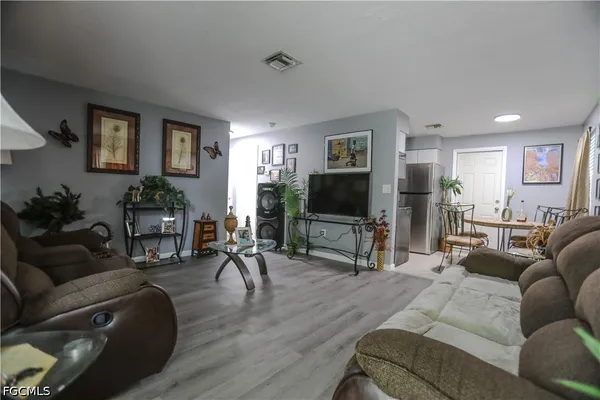$295,900 | 2406 Linhart Avenue, Fort Myers, FL 33901