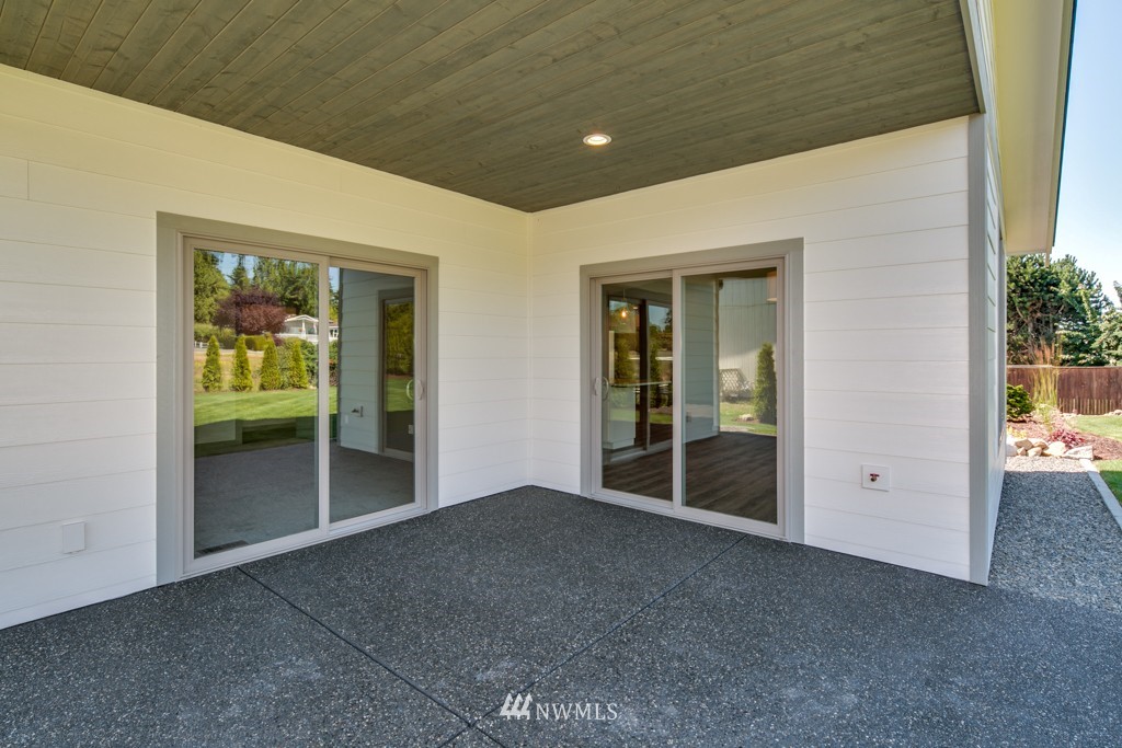 8033 Niska Road Blaine, WA 98230 - Photo 11 of 21 Gallery Image 11
