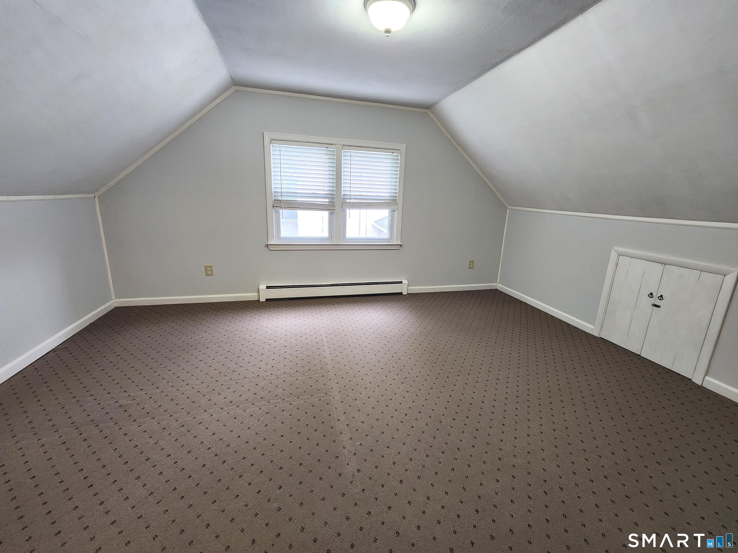 20 Victoria Road Manchester, CT 06040 - Photo 17 of 27 2nd floor bedroom
